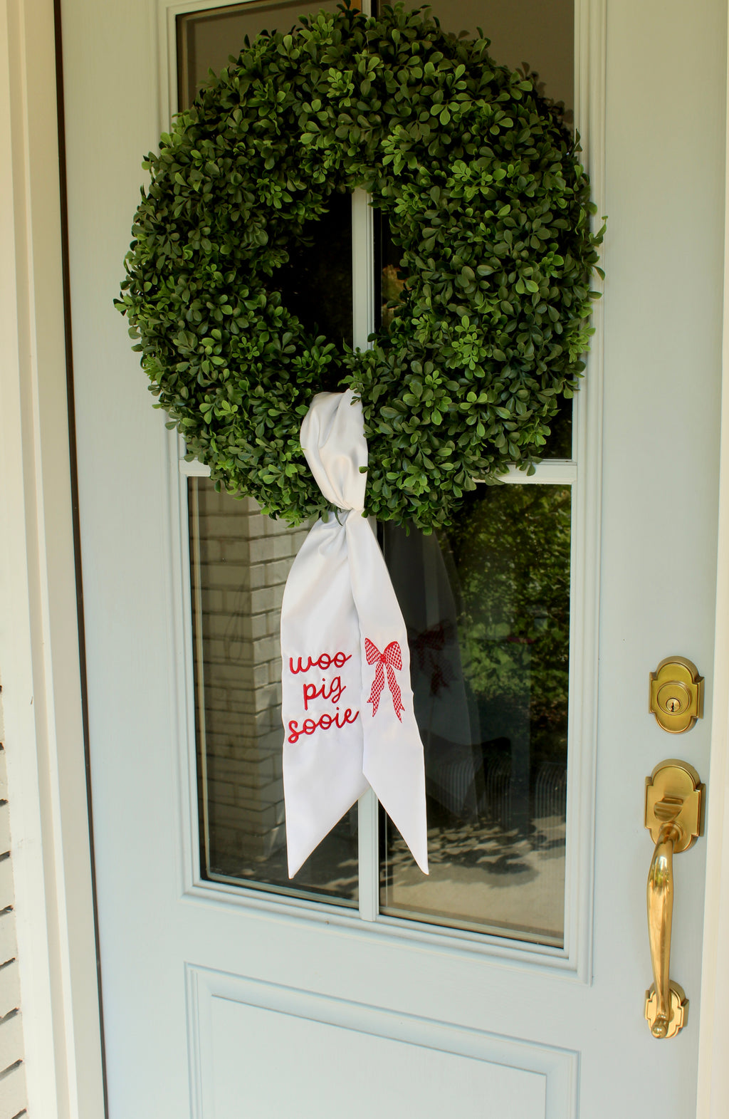 Woo Pig Wreath Sash
